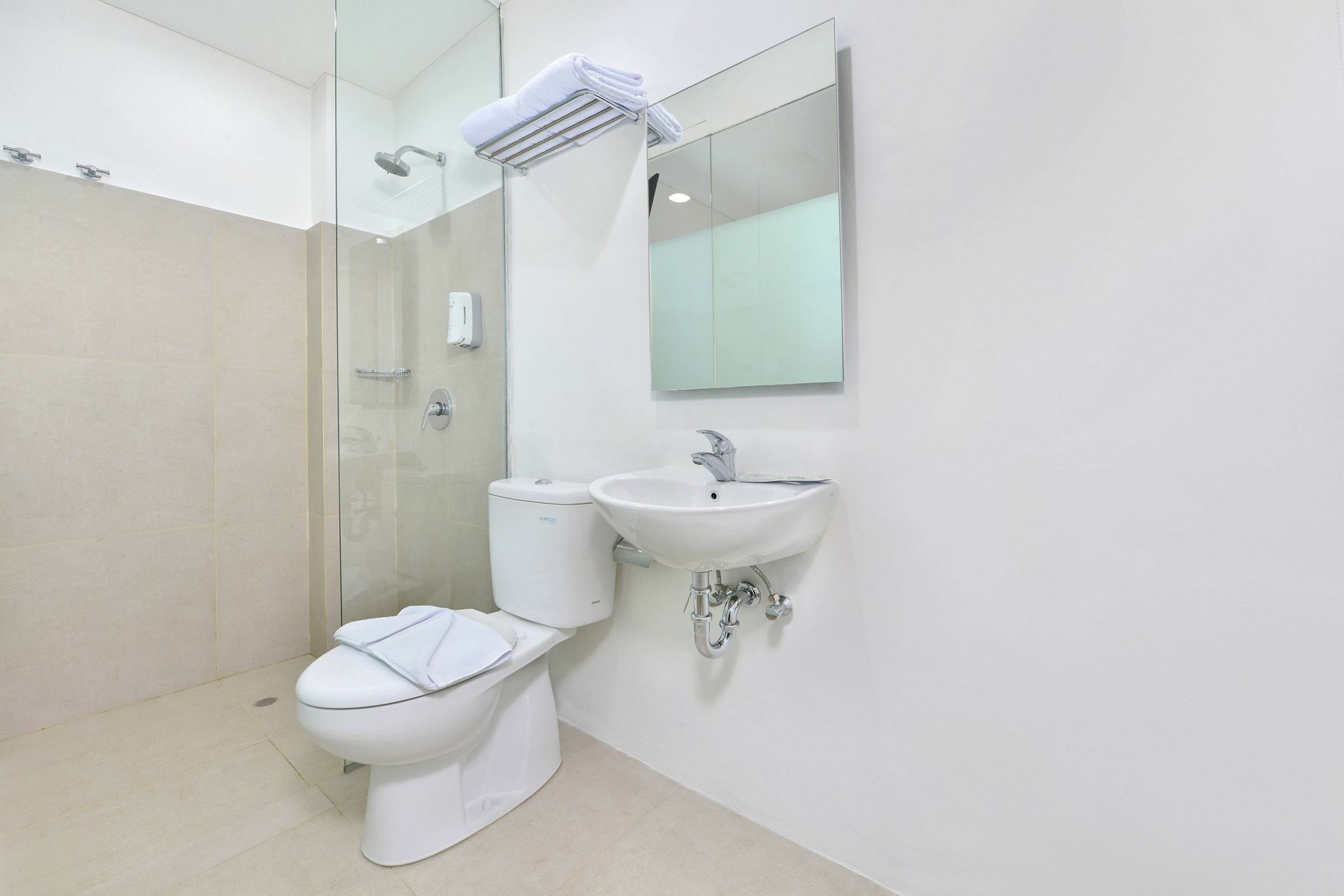 Whiz Hotel Falatehan Джакарта Екстериор снимка